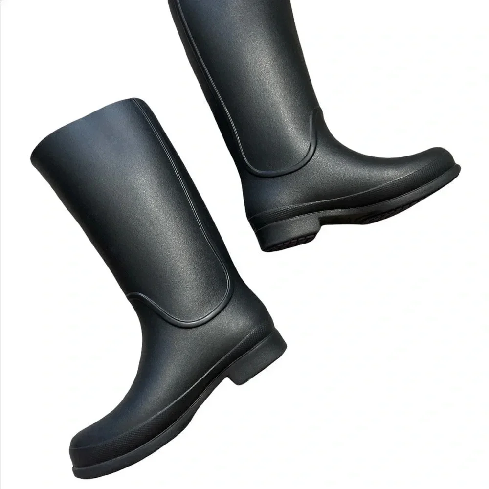 CROCS Tall Wellie Rain Boots Rubber Black Pull On Black Women’s 5 or Juniors 3